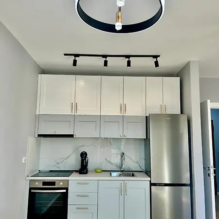 Sunny Apartment *